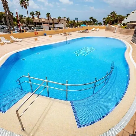 5c Oasis Beautiful Terrace And Pool Διαμέρισμα